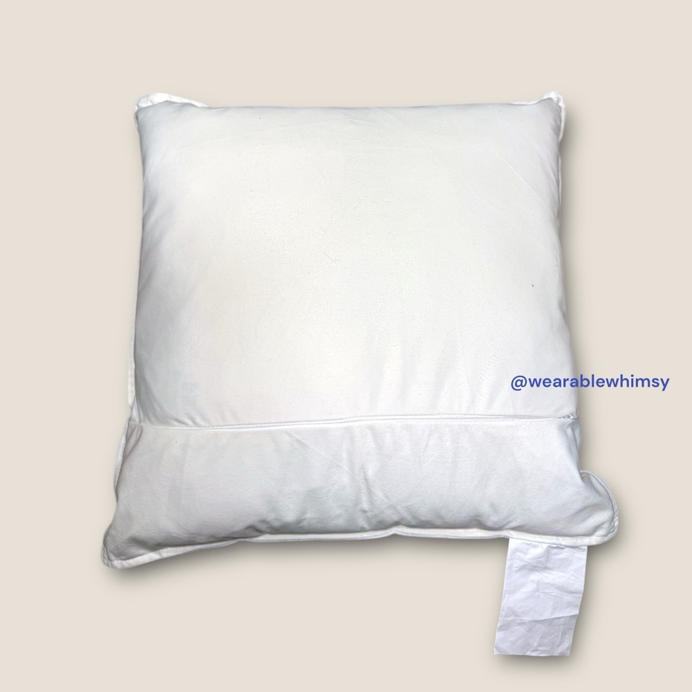 Peanuts Snoopy Puffer Jacket Woodstock Winter White Oversized Pillow Brand New - Picture 2 of 8